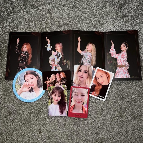 Twice’s More & More album! - Picture 3 of 3